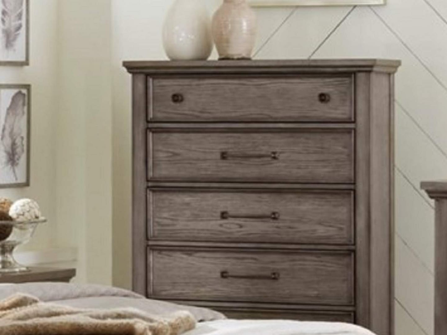 LEO Chest of Drawers