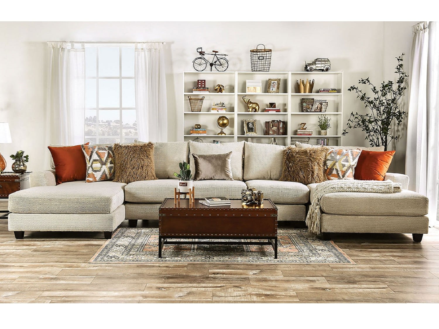 COURTNEY Sectional - Front