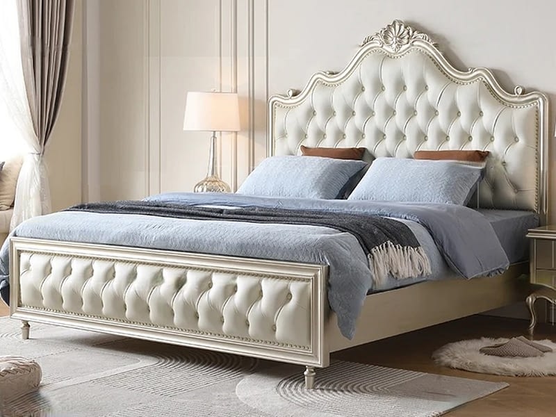 MOORE King Bed