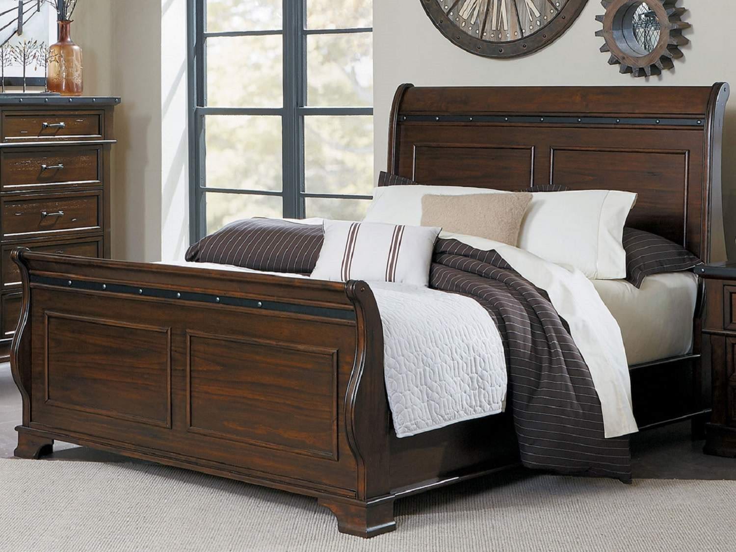 GABLES Bed