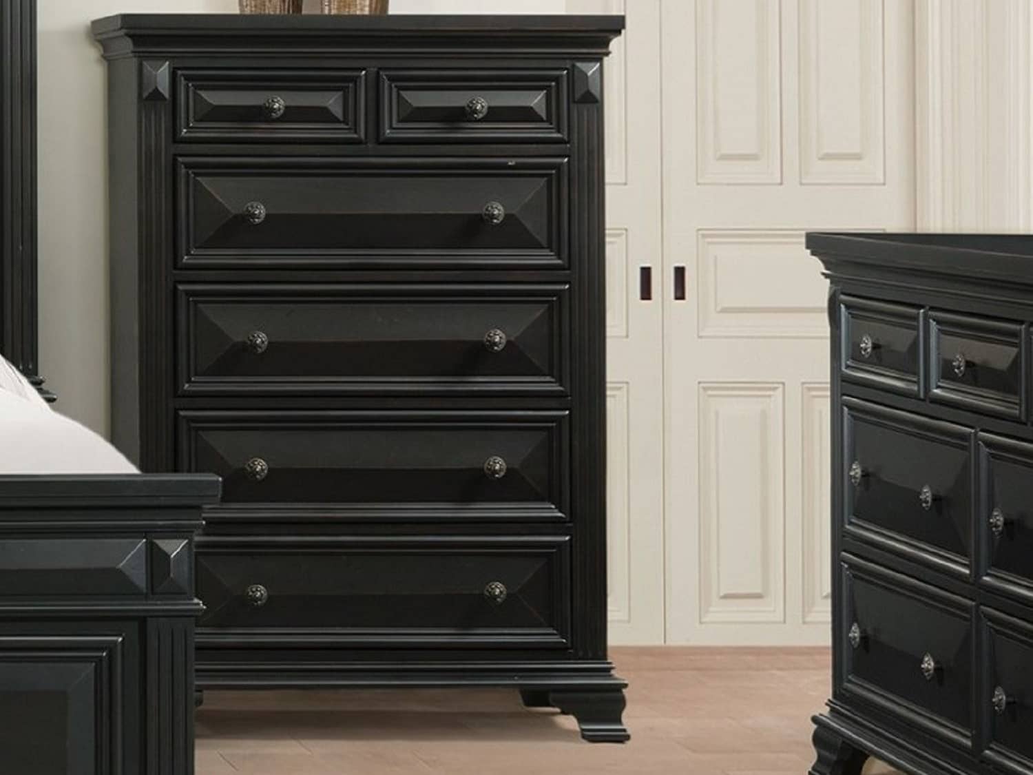 KROGER Chest of Drawers